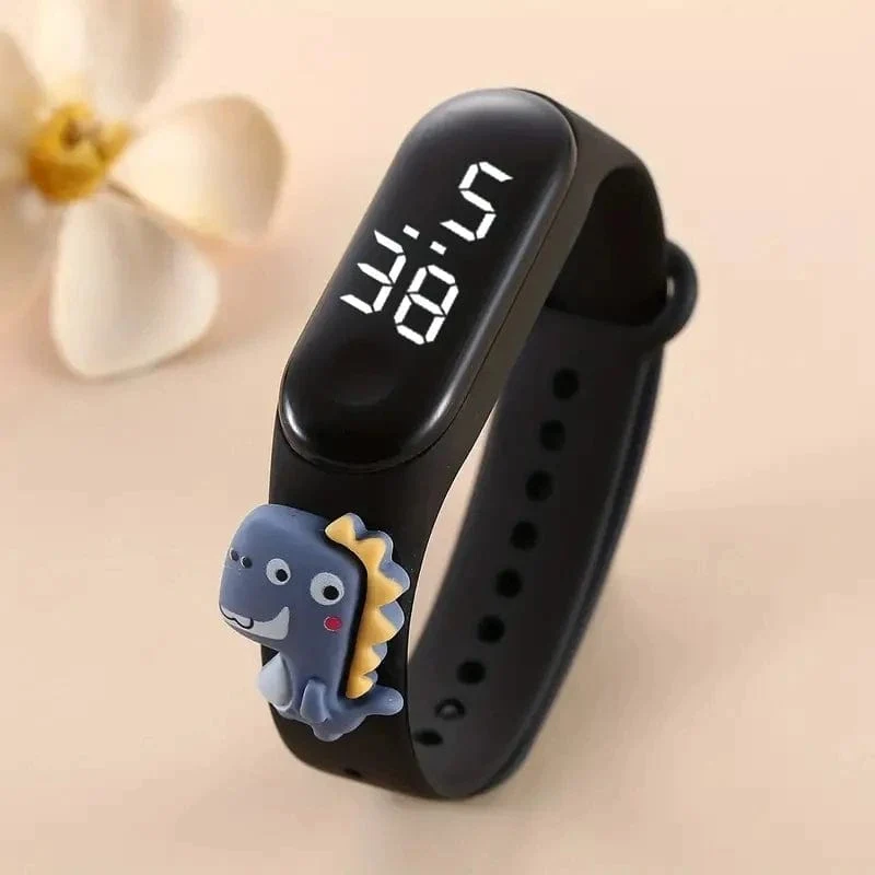 Neue Cartoon LED Meter 3 Action Figure Uhr Band Elektronische Uhr Kreative Student Kunststoff Armband KINDER Touch Uhr