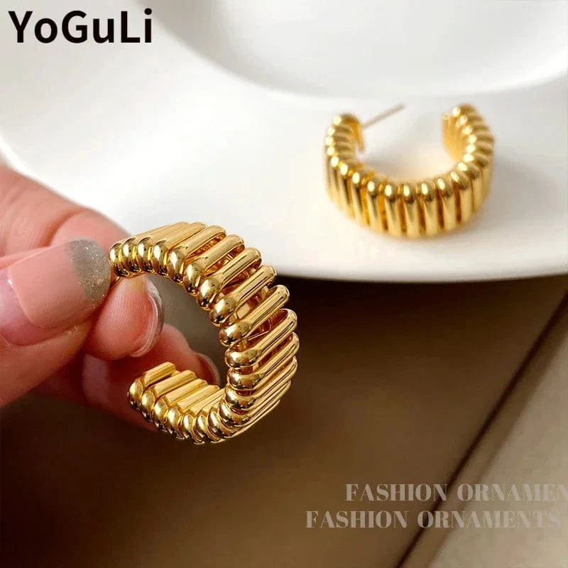 925 silber Nadel Moderne Schmuck Metall Hoop Ohrringe 2022 Neue Trend Heißer Verkauf Gold Farbe Mode Tropfen Ohrringe Für Frauen