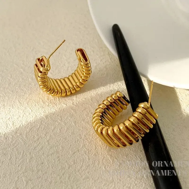 925 silber Nadel Moderne Schmuck Metall Hoop Ohrringe 2022 Neue Trend Heißer Verkauf Gold Farbe Mode Tropfen Ohrringe Für Frauen