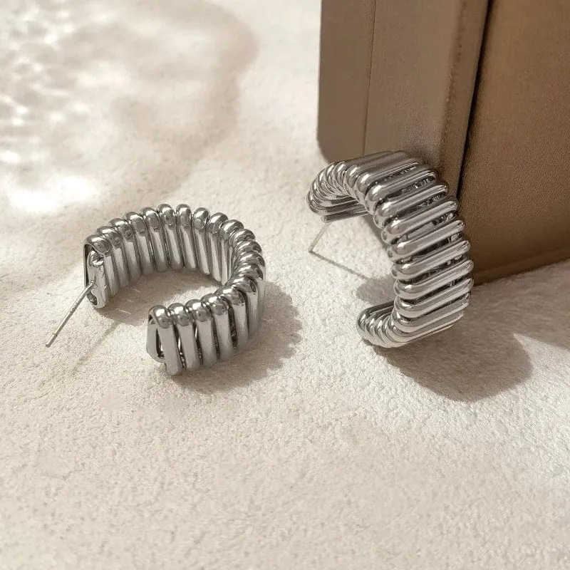 925 silber Nadel Moderne Schmuck Metall Hoop Ohrringe 2022 Neue Trend Heißer Verkauf Gold Farbe Mode Tropfen Ohrringe Für Frauen