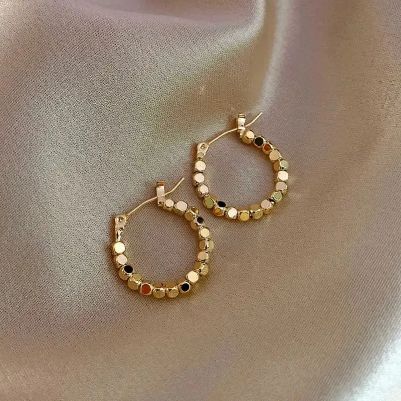 Gold Farbe Platz Perlen Hoop Ohrringe Exquisite Hohle Runde Ohrringe Für Frauen Party Hochzeit Geometrische Ohr Schmuck Geschenke