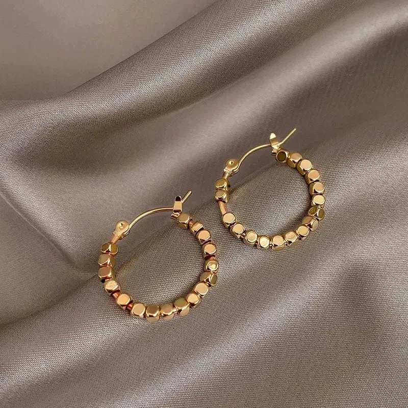 Gold Farbe Platz Perlen Hoop Ohrringe Exquisite Hohle Runde Ohrringe Für Frauen Party Hochzeit Geometrische Ohr Schmuck Geschenke