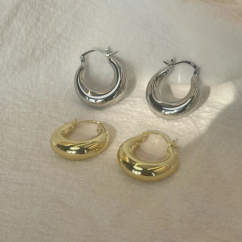 Neue Stil 2024 Großhandel Glatte Exquisite Großen Kreis Hoop Ohrringe für Frauen Mädchen Hochzeit Party Große Edelstahl Schmuck