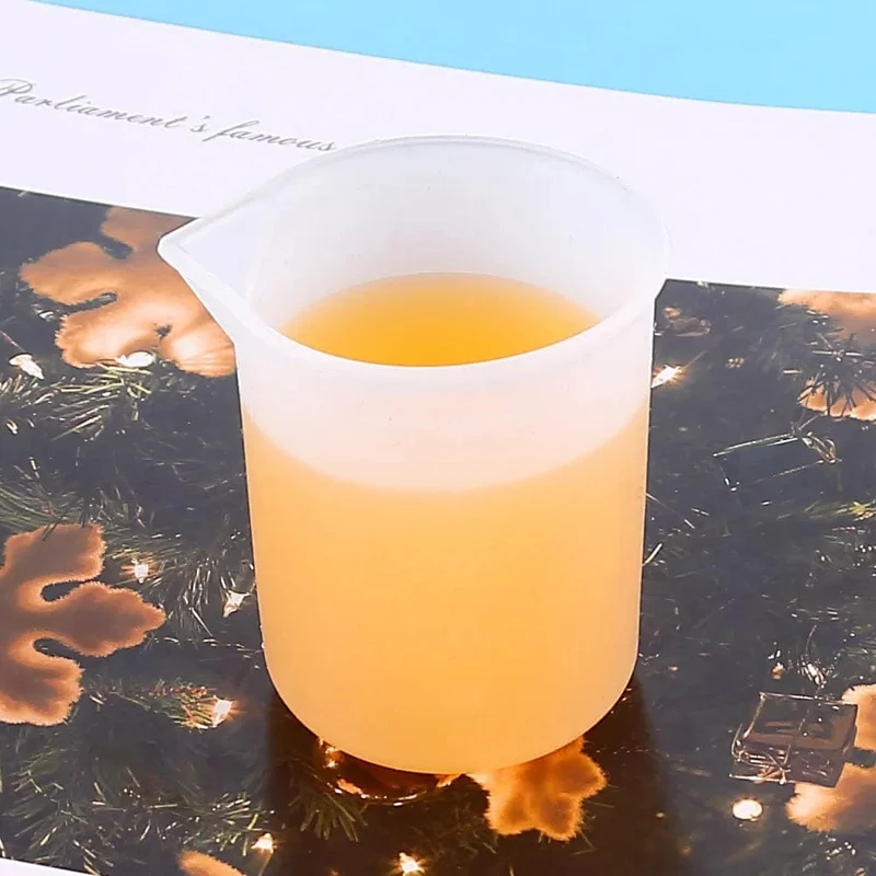 Gießen Sie geteilte Becher aus Silikon mit Epoxidmischung für Farbgießbecher, DIY-Harzwerkzeug, Epoxidharz, Acrylfarbe, Harzform, Schmuckherstellungswerkzeug