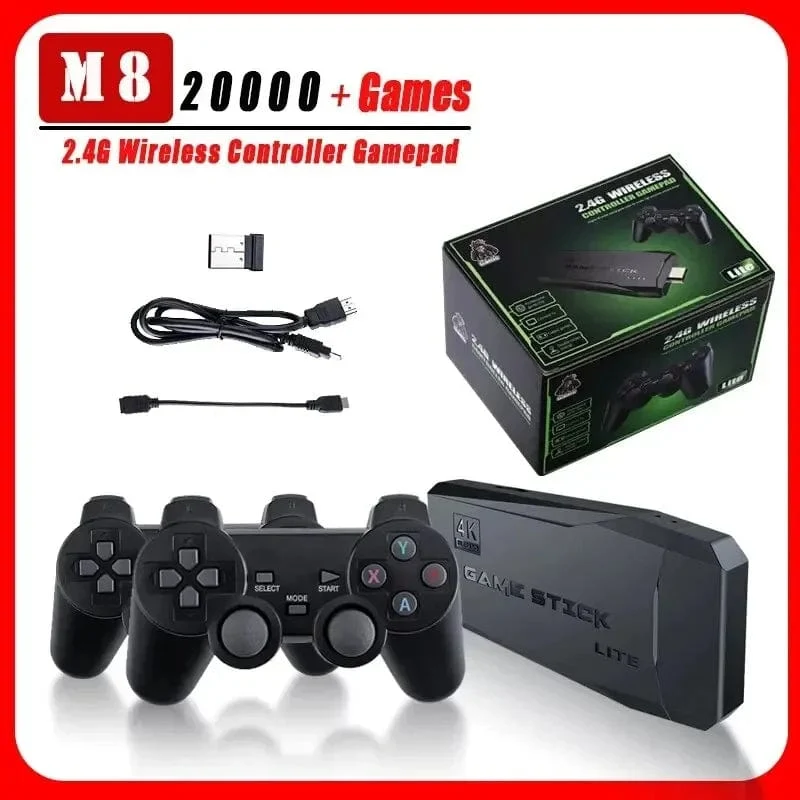 M8-Spielekonsole Eingebauter 20000 + 64 GB Zwei-Personen-Wireless-Controller 2.4G-Stick 4K HD PS1 GBA Video Weihnachtsgeschenk für Kinder
