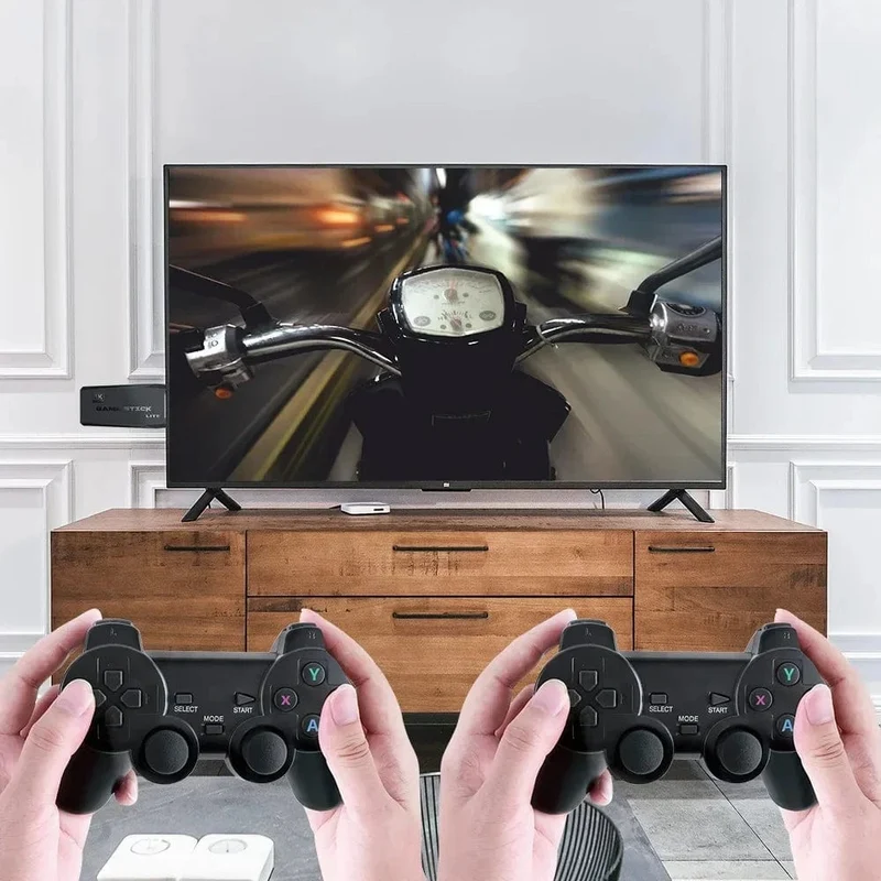 M8-Spielekonsole Eingebauter 20000 + 64 GB Zwei-Personen-Wireless-Controller 2.4G-Stick 4K HD PS1 GBA Video Weihnachtsgeschenk für Kinder