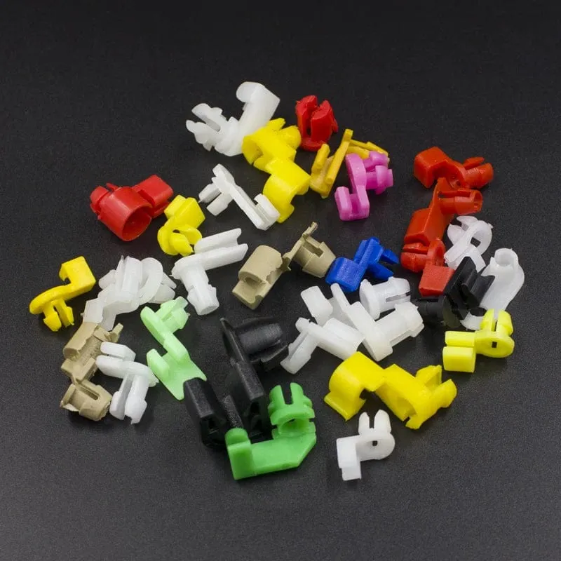 Universal-Türschlossstangenclip für Auto, Griffhalterung auf der Fahrerseite, passend für 3 mm-4 mm-Loch, Kunststoffnietbefestigungen, Autokabelclip
