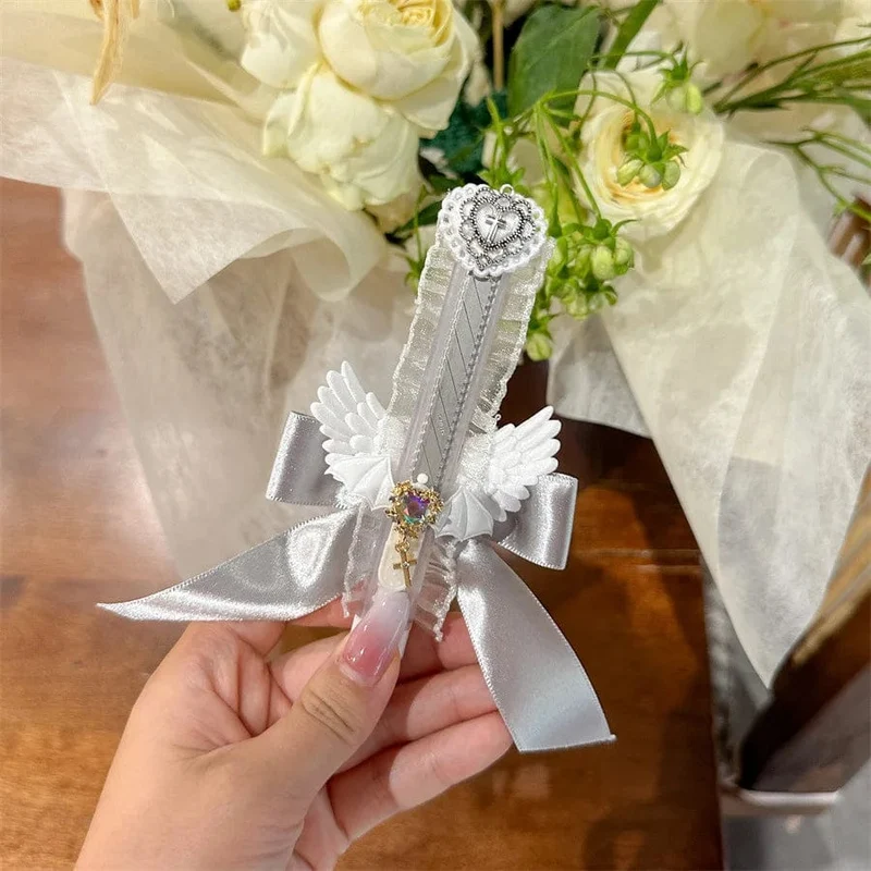1 Stück Kreatives Spitzen-Briefpapier-Universalmesser Schicke süße Schleife Band Flügel Brieföffner Süße Kawaii Kartonschneider Studentenbedarf