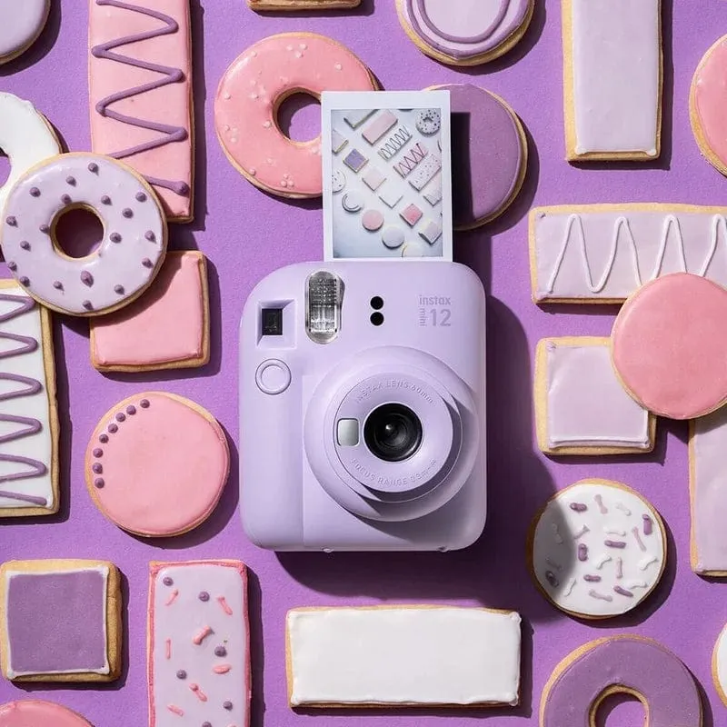 Fujifilm Instax Mini 12 Kamera Pink/Blau/Mint/Weiß/Lila + 20 Blatt Instax Mini Film + Album + Tasche + 10 in 1 Kits
