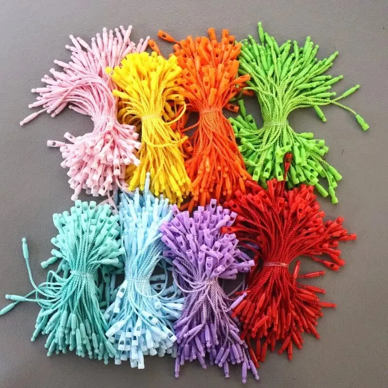 100 Stück Seile für Kleidungsetiketten, 8 cm lange Kordeln, Polyester-Hängetabletten für Kleidersäcke, Etikettenkarten, DIY-Kleidungsetiketten, Zubehör
