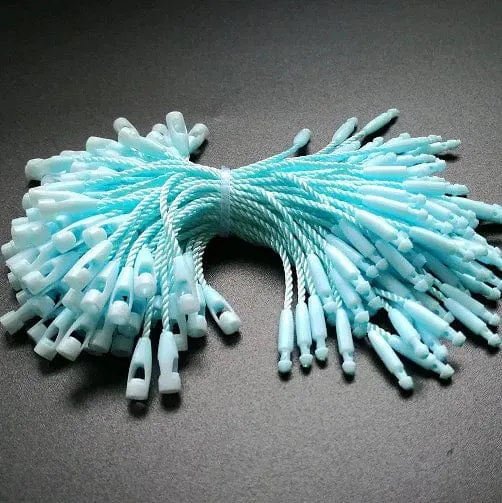 100 Stück Seile für Kleidungsetiketten, 8 cm lange Kordeln, Polyester-Hängetabletten für Kleidersäcke, Etikettenkarten, DIY-Kleidungsetiketten, Zubehör