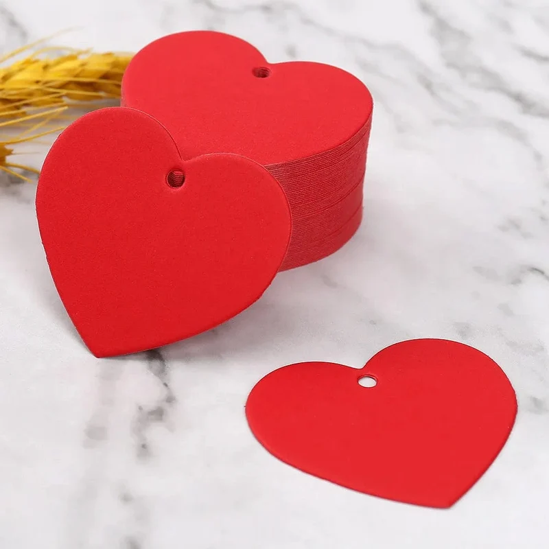 50 Stück 5 cm Herzform Papieranhänger Rot Liebe Etiketten Kleidungsstück Schuhe Kleidung Verpackung Etiketten Hängeetiketten DIY Handwerk Geschenktaschen Zubehör