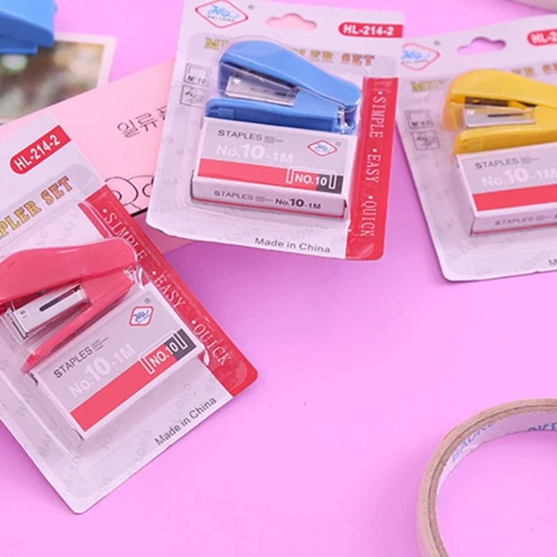 Mini-Hefter-Set, tragbarer Hefter, Kawaii-Bürobedarf, Zubehör für Kinder und Studenten, integrierter Heftklammerentferner