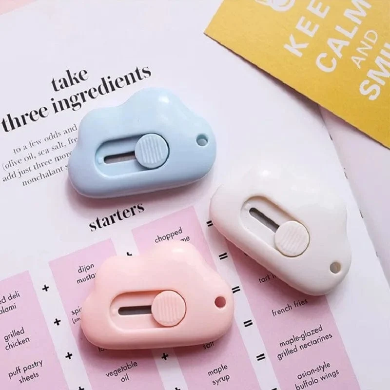 Niedliches Kaninchen in Wolkenfarbe, tragbares Mini-Universalmesser, Papierschneider, Papierschneidemesser, Rasierklinge, Büro- und Schreibwaren, Schneidezubehör