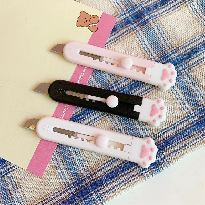 1 STÜCK Kawaii Mini-Taschen-Katzenpfoten-Kunst-Universalmesser Express-Box-Messer Papierschneider Bastelverpackung Nachfüllbare Klinge Schreibwaren