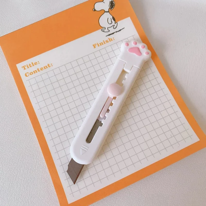 1 STÜCK Kawaii Mini-Taschen-Katzenpfoten-Kunst-Universalmesser Express-Box-Messer Papierschneider Bastelverpackung Nachfüllbare Klinge Schreibwaren