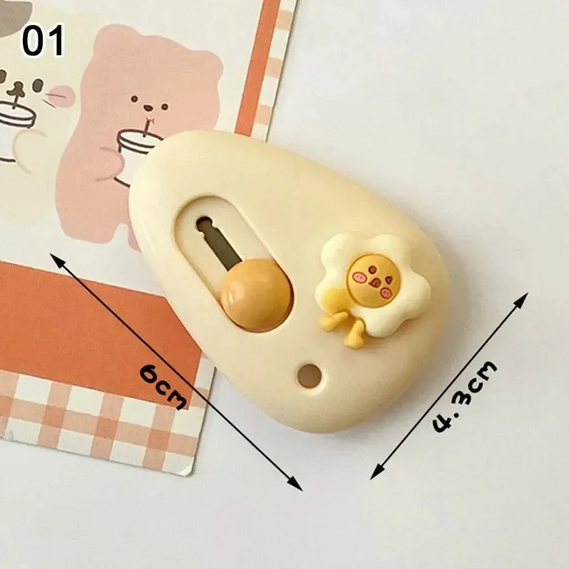 1 Stück Mini-Universalmesser, niedlicher einziehbarer Brieföffner, Kartonschneider, tragbarer Kartonöffner, Papierschneidewerkzeug, zufällige Farbe