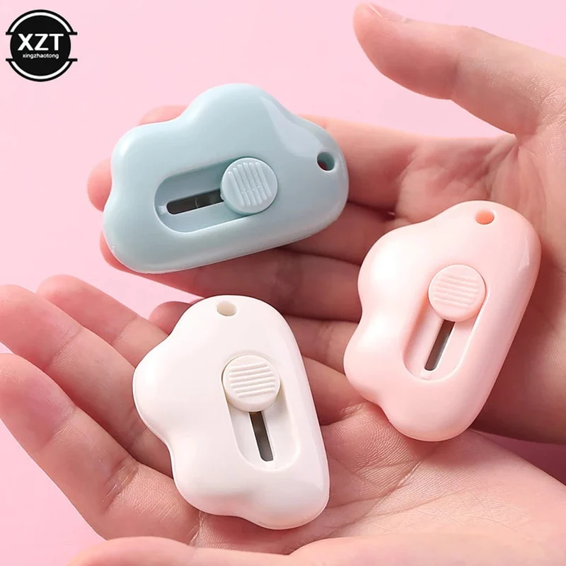 Neu 1 STÜCK Kawaii Briefpapier Mini Tasche Cloud Art Universalmesser Boxmesser Papierschneider Handwerk Verpackung Nachfüllbare Klinge Bürowerkzeug