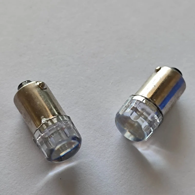 2 STÜCKE BA9S T4W LED Auto glühbirne T2W T3W H5W innen Auto LED Kennzeichen licht DC12V 12913 12910 12929 BA9 57 756 1816 1891