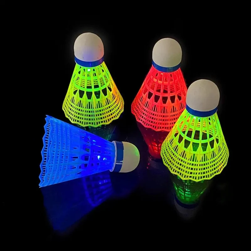 6 Teile/satz Leucht Badminton Bälle LED Schaum Kunststoff Sport Badminton Bunte Licht-up Shuttlecocks Kinder LED Badminton Set