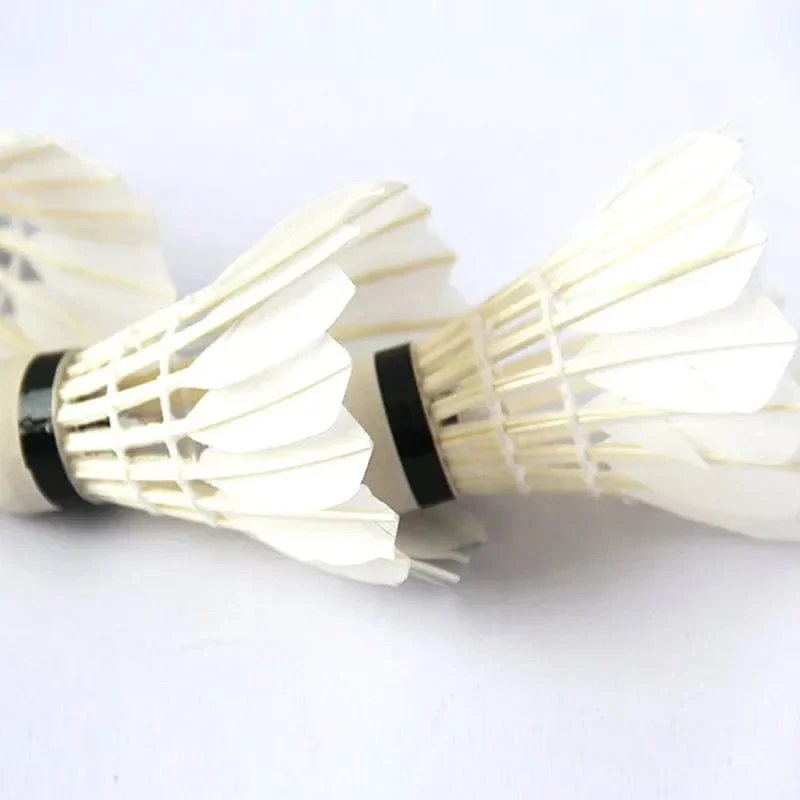 1/3/5 stücke Beleuchtung Badminton Dunkle Nacht Bunte LED Beleuchtung Sport Badminton Licht Spot Shuttle cock Zubehör federball