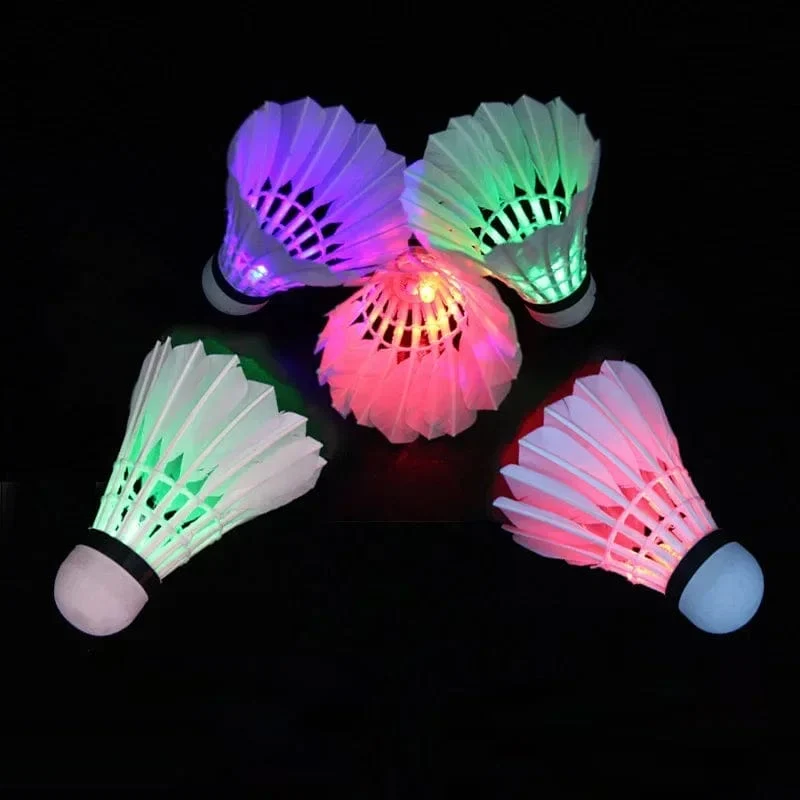 1/3/5 stücke Beleuchtung Badminton Dunkle Nacht Bunte LED Beleuchtung Sport Badminton Licht Spot Shuttle cock Zubehör federball