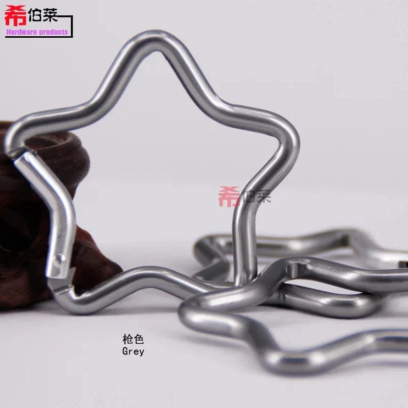 1 Stück fünfzackiger, sternförmiger Aluminium-Karabiner-Schlüsselanhänger-Clip für Outdoor-Camping-Schlüsselring-Haken zum Aufhängen einer Wasserflasche