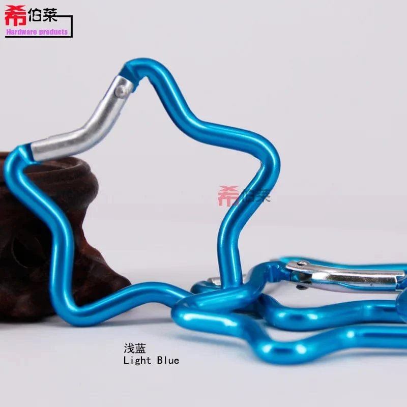 1 Stück fünfzackiger, sternförmiger Aluminium-Karabiner-Schlüsselanhänger-Clip für Outdoor-Camping-Schlüsselring-Haken zum Aufhängen einer Wasserflasche