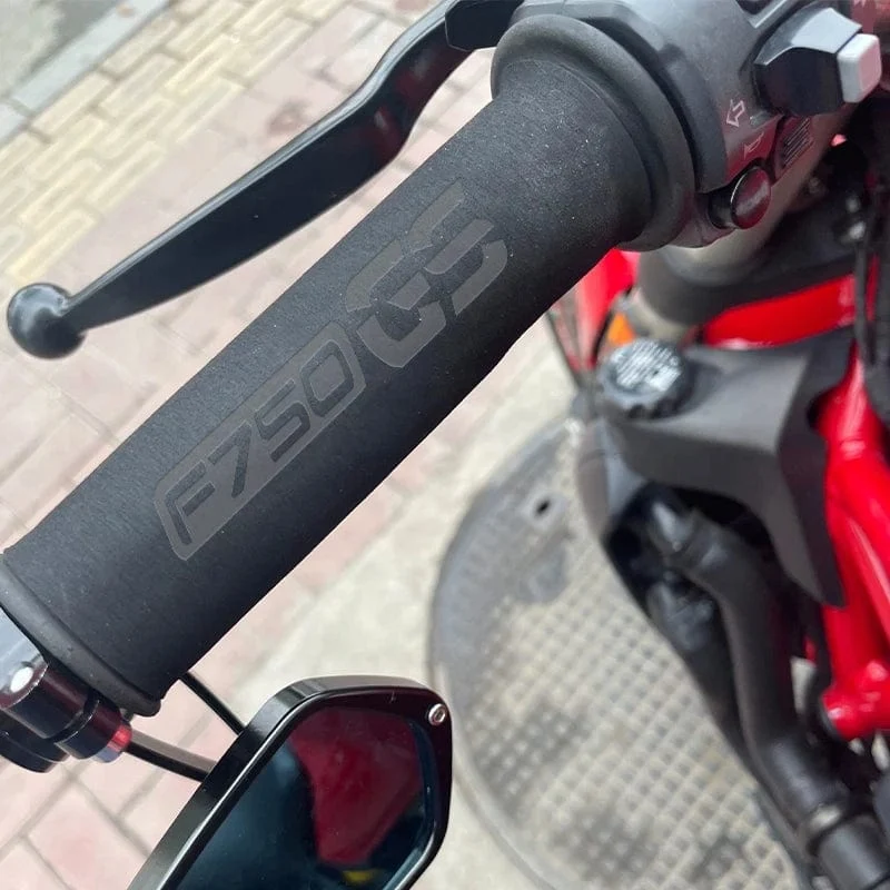 Für BMW R1200GS R1250GS R 1200 GS R 1250 GS ABENTEUER GSA F850GS F750GS Motorrad Wärmeschrumpfende Grip Abdeckung Rutschfeste Grip Handschuh
