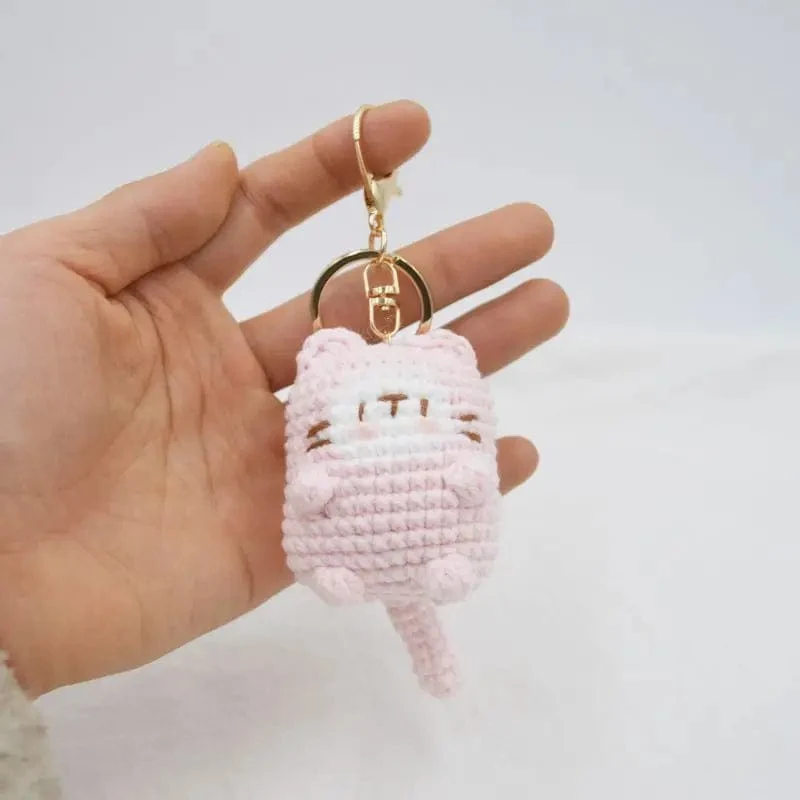 Süße Katze Häkeln Schlüsselanhänger Stricken Cartoon Katze Puppe Schlüsselanhänger für Autoschlüssel Kawaii Kleine Katze Gestrickte Schlüsselanhänger Für Tasche Anhänger Neu
