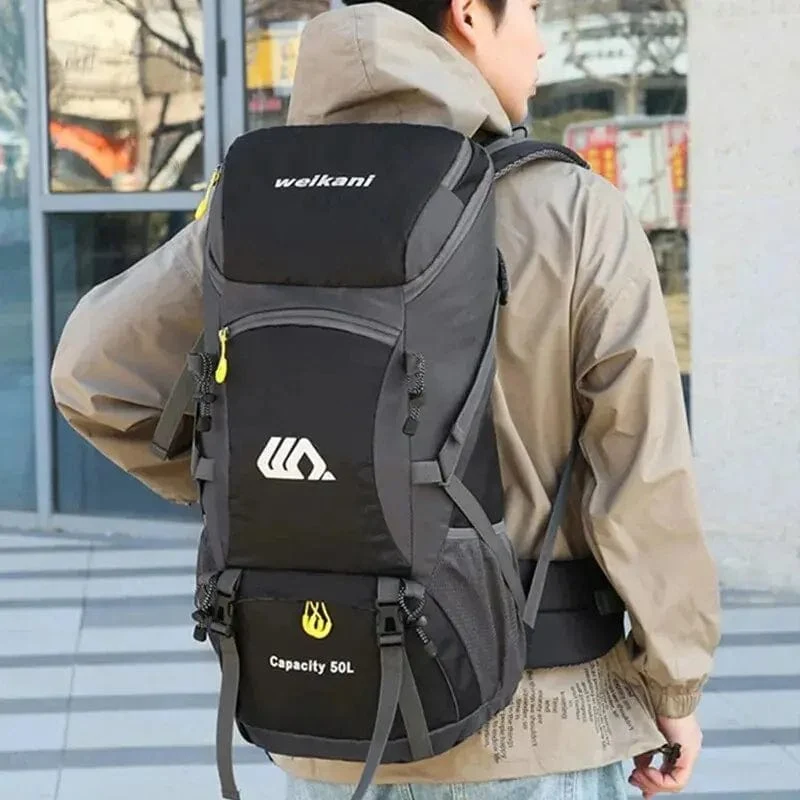 50L Reiserucksack Campingtasche für Männer Große Wandertasche Tourist Rucksack Wasserdichte Outdoor Sport Klettern Bergsteigen Tasche