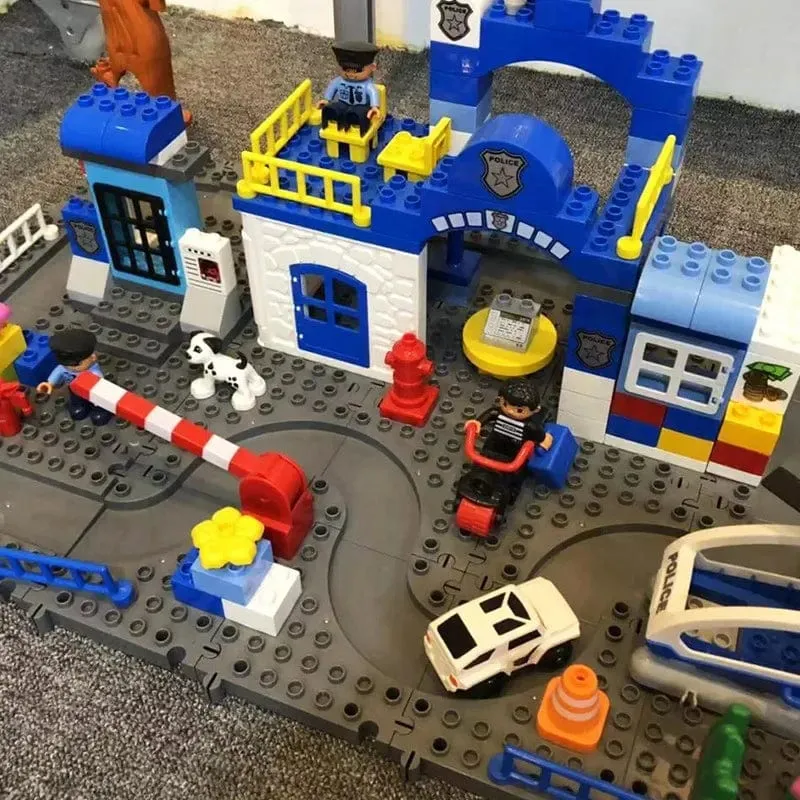 Große Bausteine ​​Kompatibel Große Ziegel Straßenplatte Autoparkstange Tankstelle Stadtverkehr Kinder Pädagogisches Kreatives Spielzeug