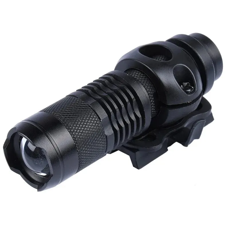Taktische militärische schnelle Helmleuchte WADSN Taktische Taschenlampe AIrsoft Strobe Constant Moment Helmlampe mit weißem Scout-Licht