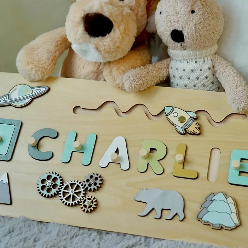 Holz-Namenspuzzle, personalisierbar, individuell für Baby, Spielbrett, 3-D-Puzzle, pädagogische Form, passendes Entwicklungsspielzeug