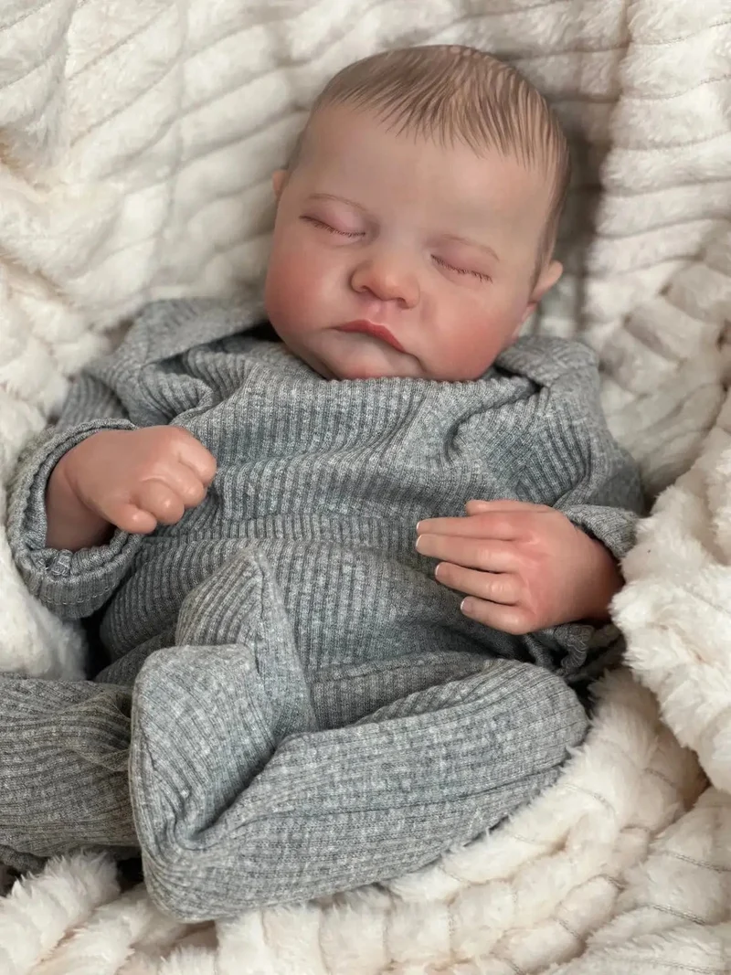 NPK 49 cm Levi Neugeborene Babypuppe Reborn Schlafendes weiches Silikon Flexibler 3D-Hautton mit sichtbaren Adern Handbemalte Haarpuppe