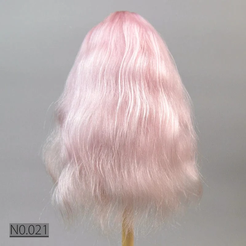 「natürliches lockiges Haar」Die lebensechte Puppenperücke aus Mohair der Marke Witdiy ist so weich wie Lanugohaar und verwendet sichere Farbstoffe, also fühlen Sie sich frei