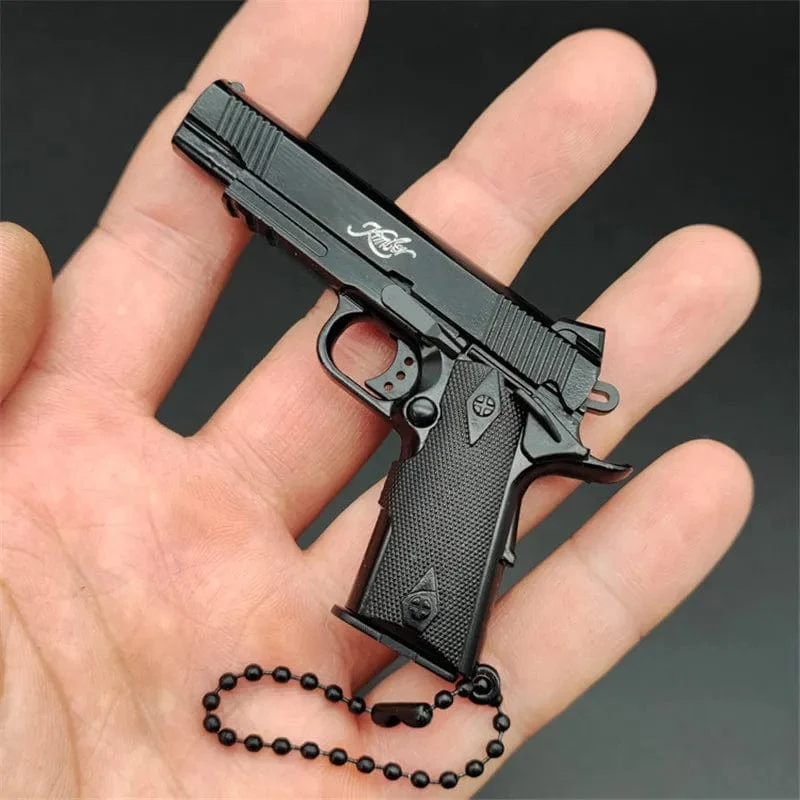 1:3 Massivholz Griff 1911 Metall Schlüsselanhänger Modell Spielzeug Pistole Miniatur Legierung Pistole Sammlung Spielzeug Geschenk Anhänger