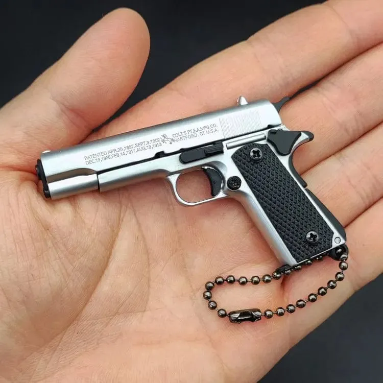 1:3 Massivholz Griff 1911 Metall Schlüsselanhänger Modell Spielzeug Pistole Miniatur Legierung Pistole Sammlung Spielzeug Geschenk Anhänger