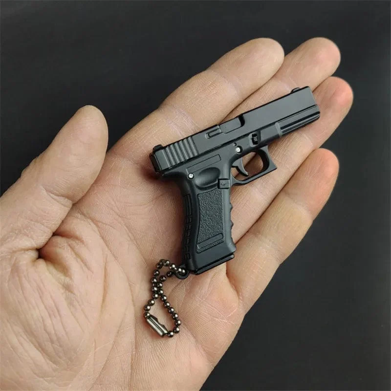 1:3 Massivholz Griff 1911 Metall Schlüsselanhänger Modell Spielzeug Pistole Miniatur Legierung Pistole Sammlung Spielzeug Geschenk Anhänger