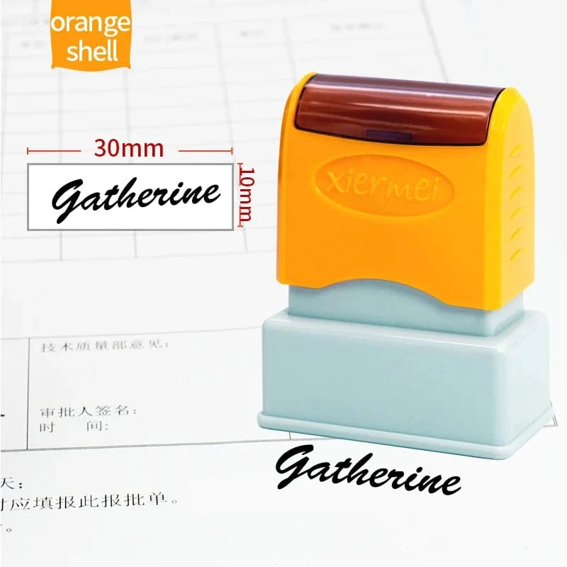 Benutzerdefinierter Lehrername Tintenstempel Unterschrift Kalligrafie Selbsteinfärbender personalisierter Briefstempel für Schulstudenten-Kind-Tücher