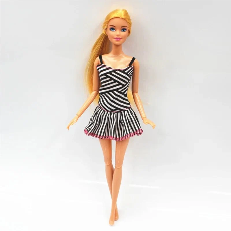 Neue 30 cm 11 Gelenke Bewegliche Puppe mit Kleidung 1/6 Puppe mit Rock Mädchen Spielen Haus Diy Dress Up Spielzeug Geschenke