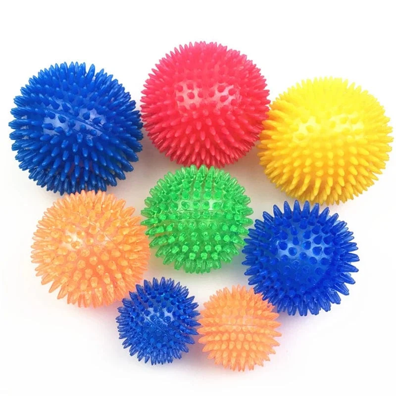 Haustier Hund Spielzeug Katze Welpen Sounding Spielzeug Polka Quietschende Zahn Reinigung Ball TPR Ausbildung Haustier Zähne Kauen Spielzeug Dornen bälle Zubehör