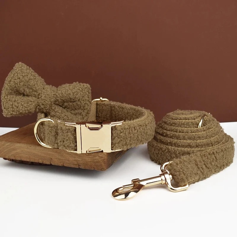 Luxuriöses personalisiertes Hundehalsband-Geschirr-Leine-Set individuell, individuelles Logo abnehmbares Hundehalsband mit Fliege, Hundehalsband-Leine diy