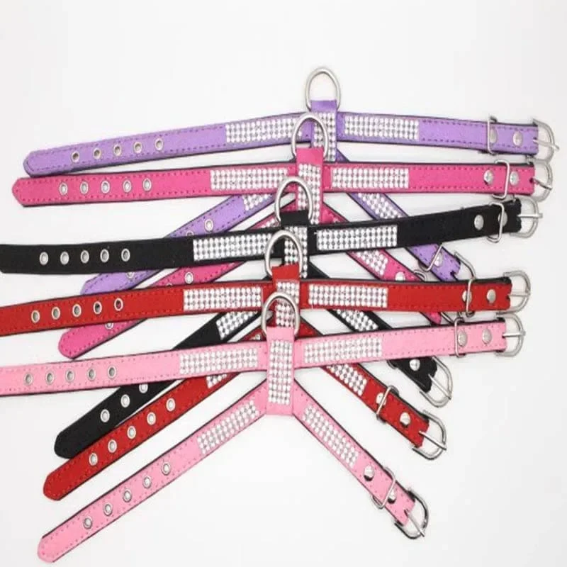 Hundehalsband Haustier Brustgurt Verstellbare Haustierprodukte Halskette Hundegeschirr Leine Schnellverschluss Bling K-förmiger Strass PU-Leder