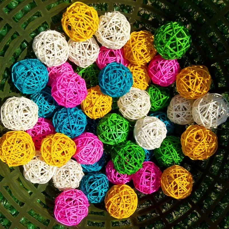 10 teile/los Mehrfarbige Farbe Sepak Takraw Papagei Kauen Spielzeug Ball Haustier Vogel Kratzen Spielzeug Haustier Kauen Spielzeug Vogel Liefert