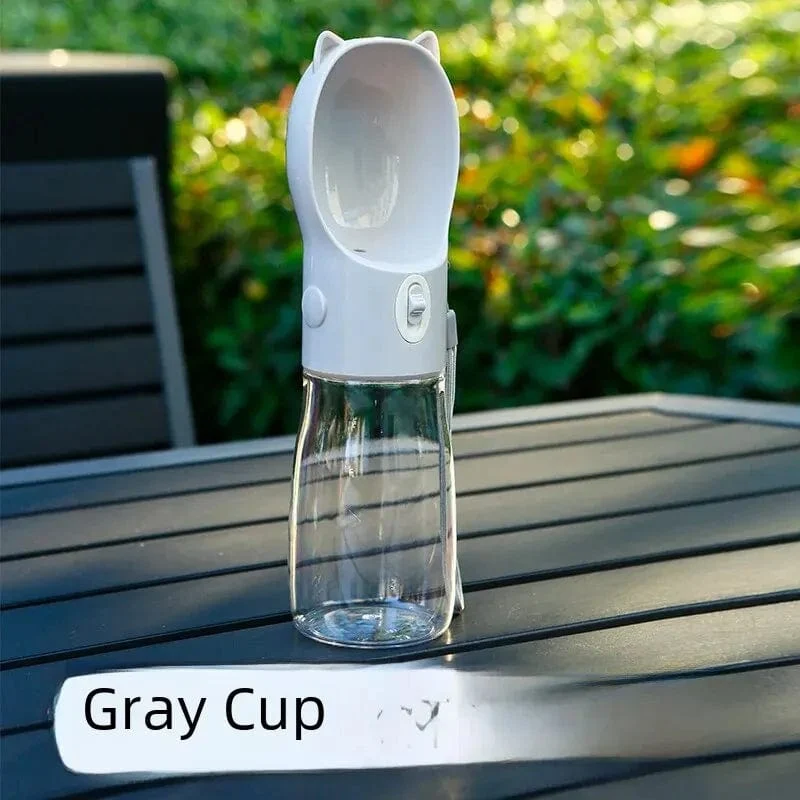 Tragbare Haustier-Wasserflasche Hund Trinkwasserspender Fütterung Outdoor Dog Walking Cup Supplies Abspc Material