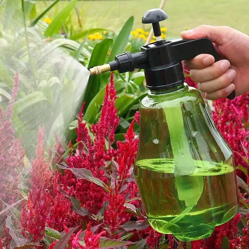 Gartenbewässerung Bewässerung Bewässerung und Sprühtopf Luftdruck Kleine Gartenbau-Haushaltsgießkanne Sprinkler und Spray