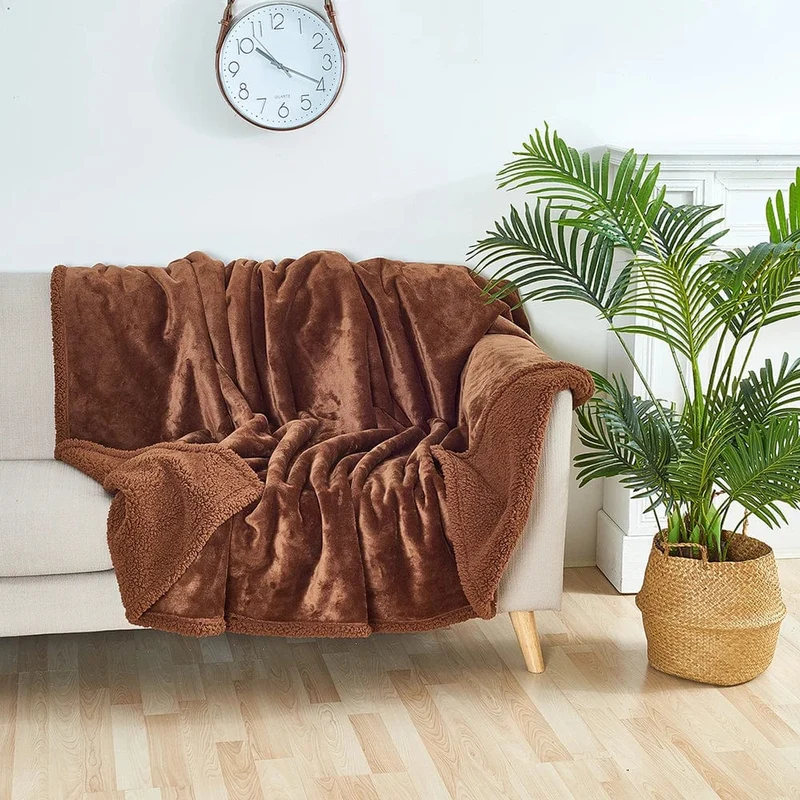 Wasserdichte Haustierdecke, flüssigkeitsabweisende Hundedecke für Schlafsofa und Couch, wendbarer Sherpa-Fleece-Möbelschutzbezug