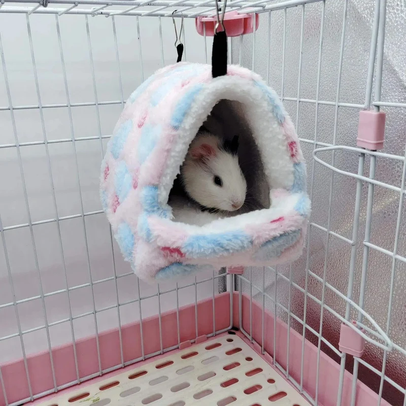 1PCS Korallen Fleece Dot Druck Kleine Schaum Pet Haus Hängen Hamster Bett Mit Zip Für Kleine Tiere Eichhörnchen Papagei baumwolle Nest