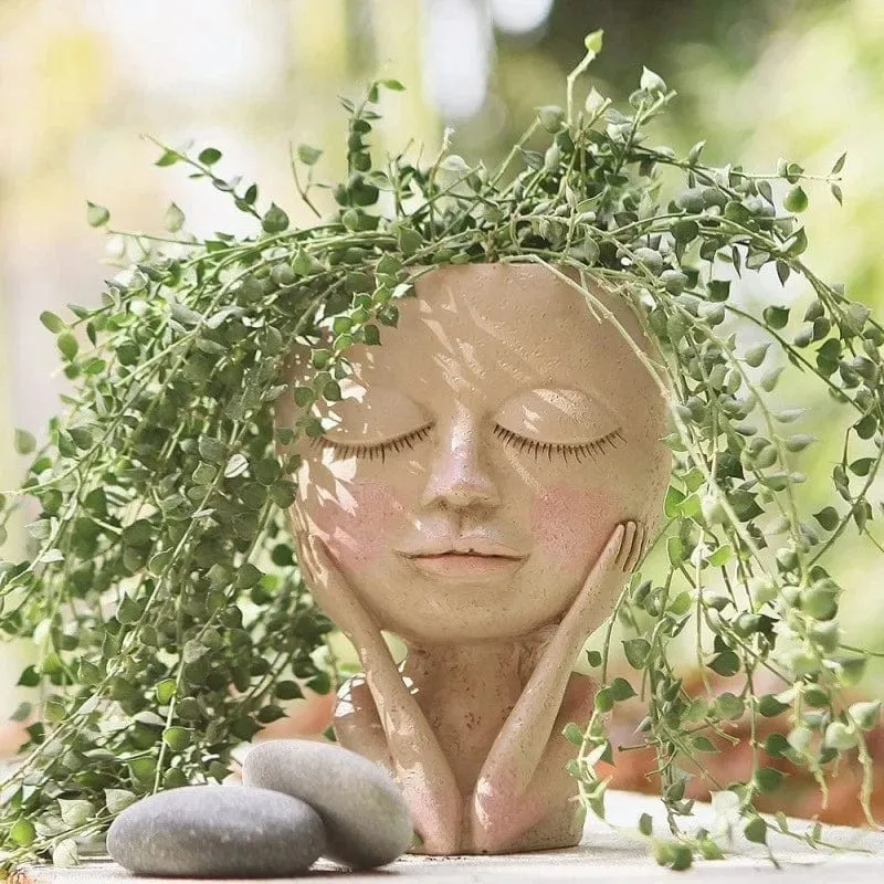 Puppe Kleines Mädchen Sukkulenten Blumentopf Boden Einfache Charakter Statue Outdoor Landschaft Garten Dekoration Porträt Ornament